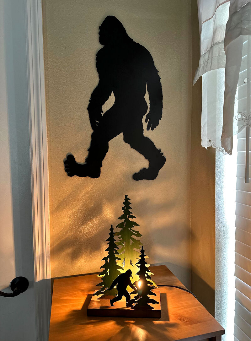 Black Metal Laser Cut Bigfoot Walking Wall Sculpture Home Decor Sasquatch Art image number 8