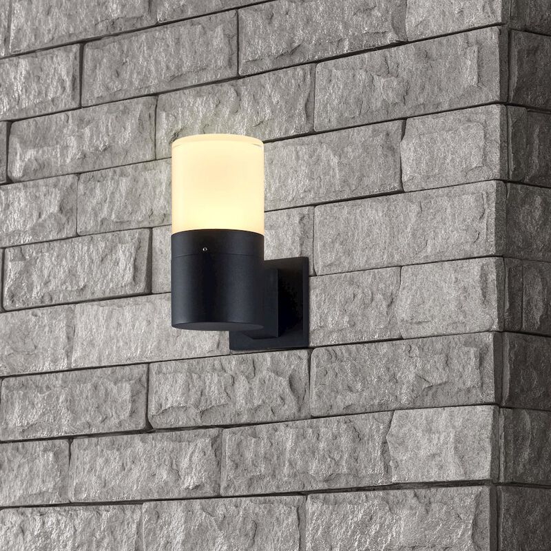 VONN Lighting Modern VOW1751BL 5-Watt Integrated LED Outdoor Wall Sconce in Matte Black