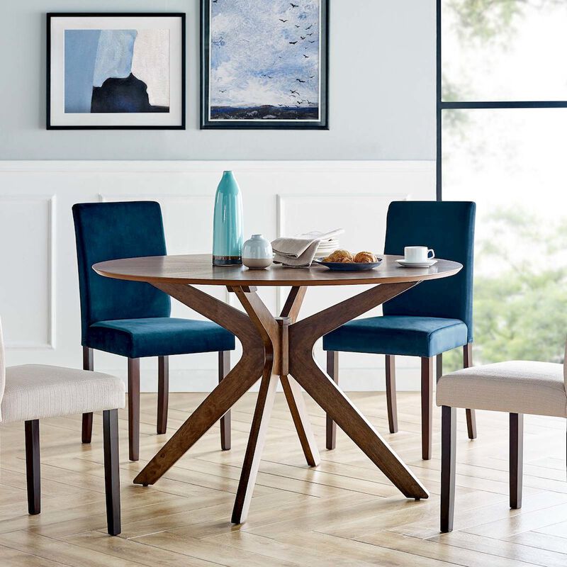 Crossroads 47" Round Wood Dining Table image number 7
