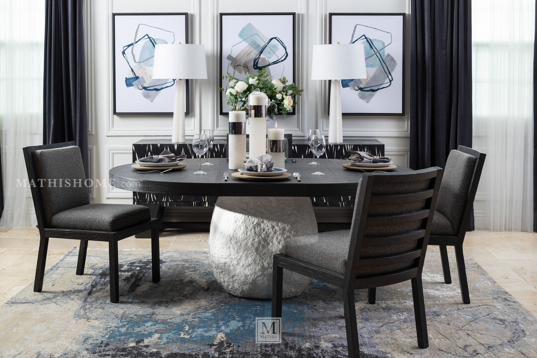 Trianon Round Dining Table