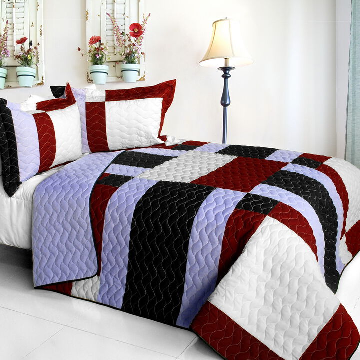 Queen Size 3-Piece Quilted Patchwork Quilt Set with Matching Pillow Shams