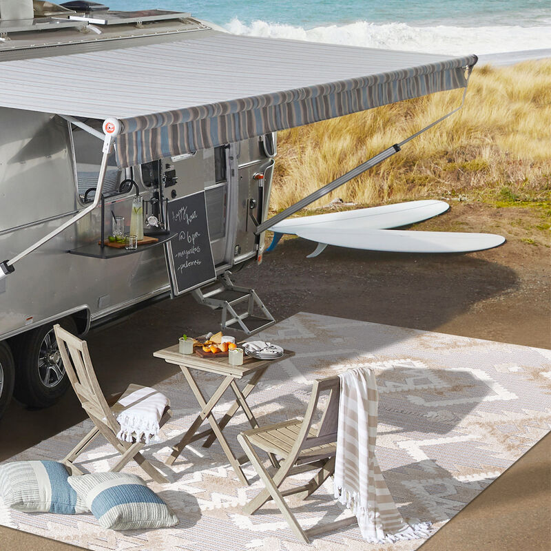 Sumak High-Low Pile Neutral Diamond Kilim Area Rug