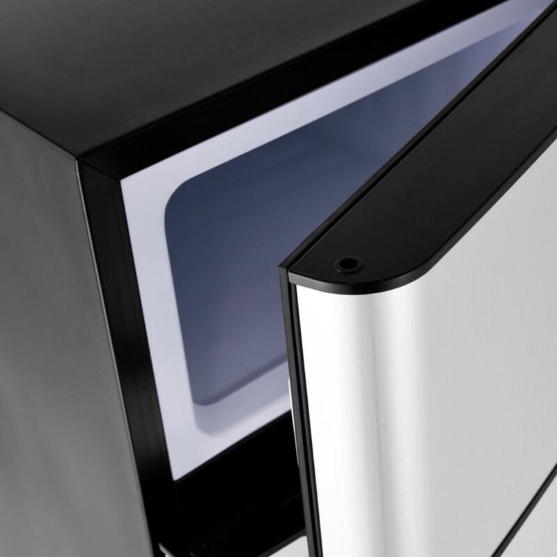 3.2 cu. ft. Retro Mini Fridges in Black with Freezer and Reversible Door