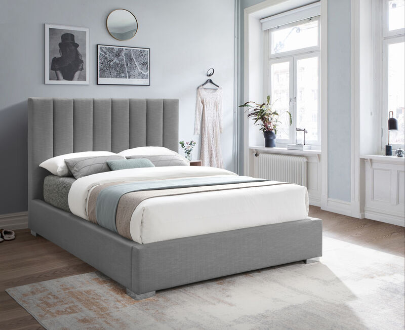 Meridian Furniture Pierce Grey Linen Textured Fabric King Bed image number 3