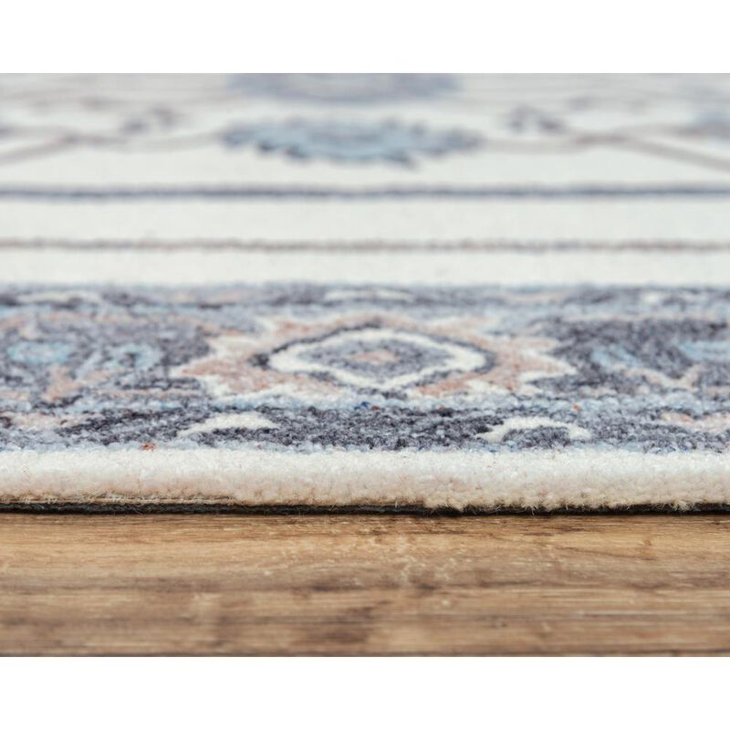 Hand Tufted Cut Pile Wool/ Polyester Rug, 5' x 7'6"