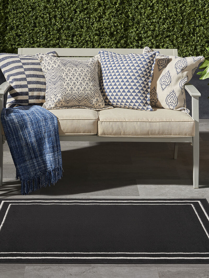 Nourison Essentials NRE02 Black/Ivory 3' x 5' Rug