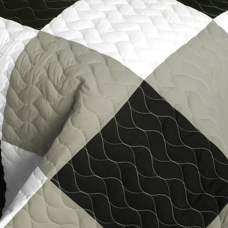 Patchwork Plaid Quilt Set Queen Size with Vermicelli Quilted Design-Grey image number 3