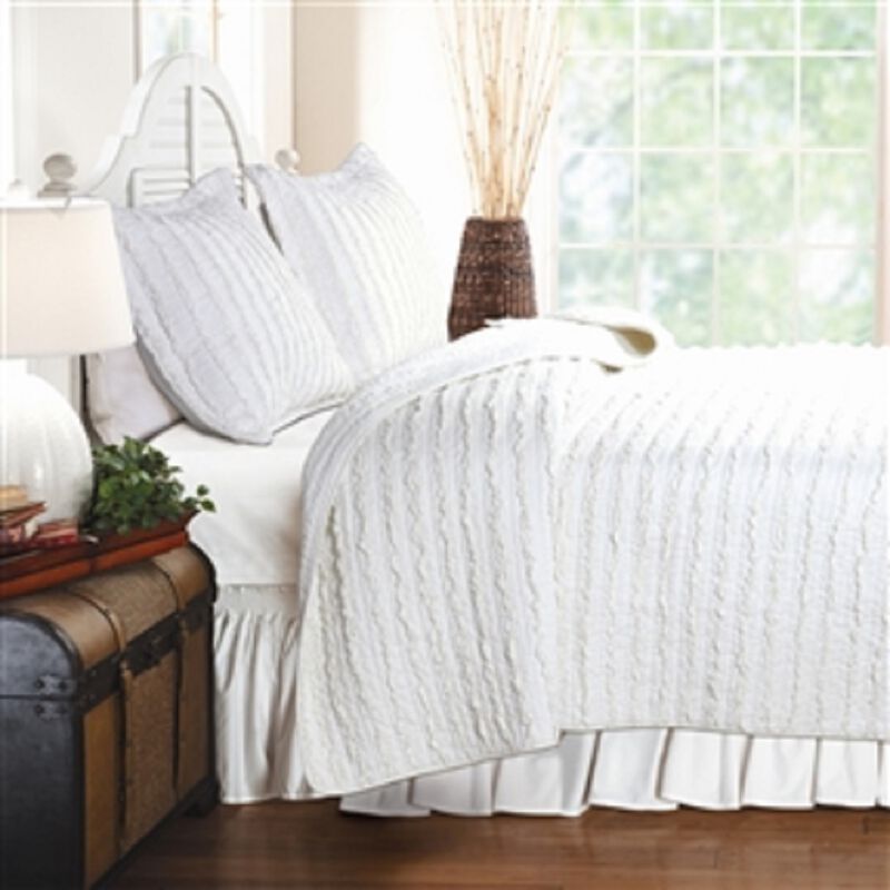 100% Cotton 3-Piece Quilt Set with Ruffled Stripes, Reversible Design, For Bedroom