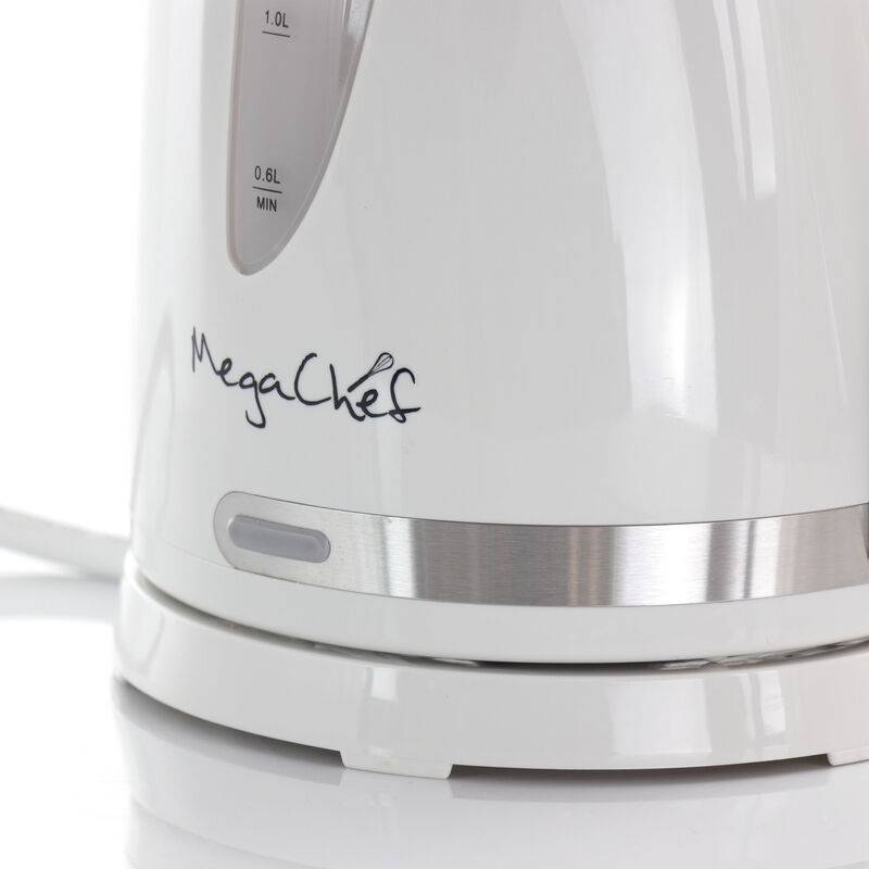 MegaChef 1.7Lt. Plastic Electric Tea Kettle- White