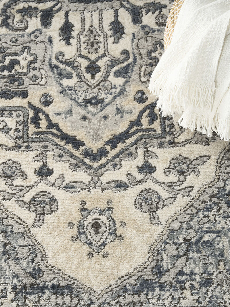 Quarry QUA18 Ivory/Navy 3'9" x 5'9" Rug