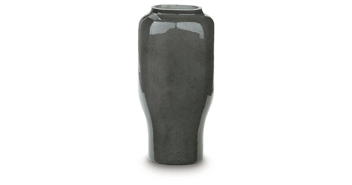 Kierlain Vase