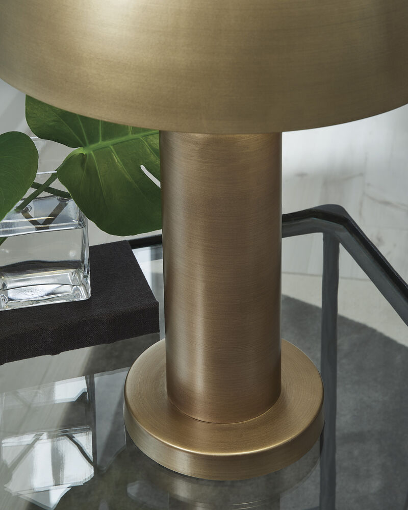 Wendfield Table Lamp image number 2