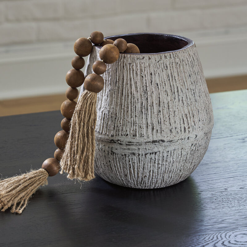 Claymount Vase image number 1