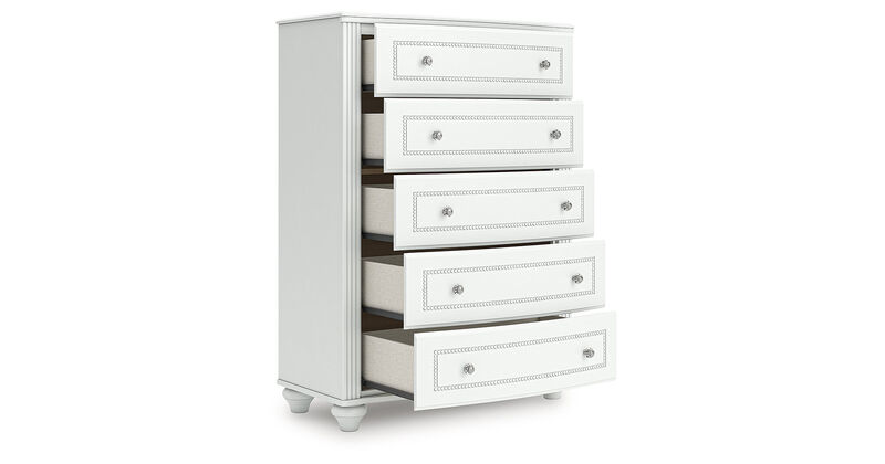 Maylilly Chest of Drawers image number 3