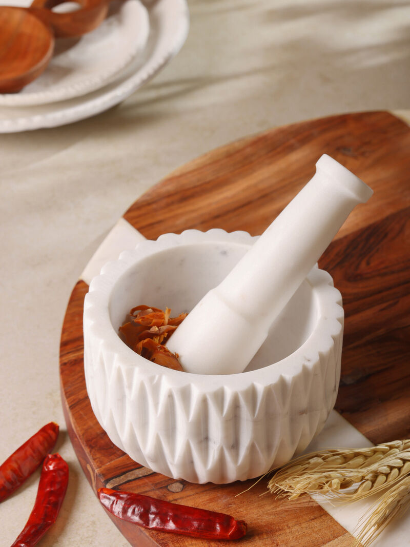 Russell Mortar and Pestle image number 2