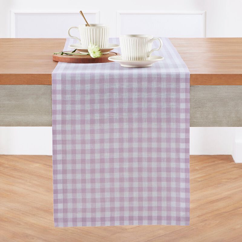 Solino Home Gingham Check 100% Linen Table Runner &ndash; Handcrafted, Machine Washable, Perfect for Holiday and Everyday Dining