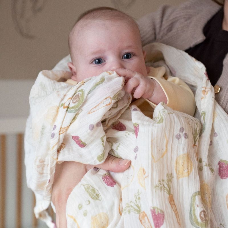 Clementine Cotton Muslin Swaddle Blanket Set (Veggies, Set of 3) image number 5