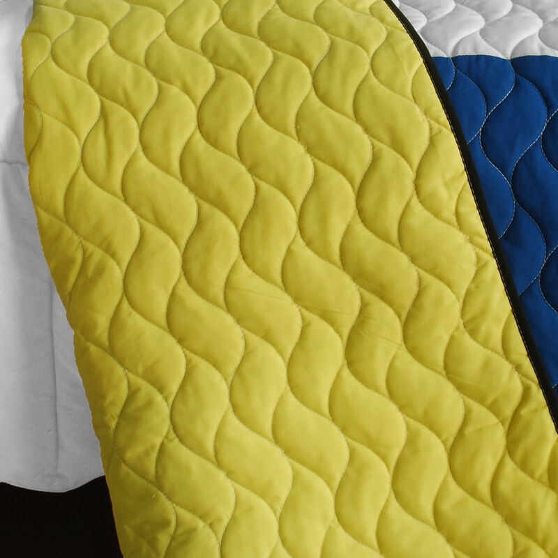 Queen Size 3-Piece Vermicelli Quilted Patchwork Plaid Quilt Set with Shams image number 3