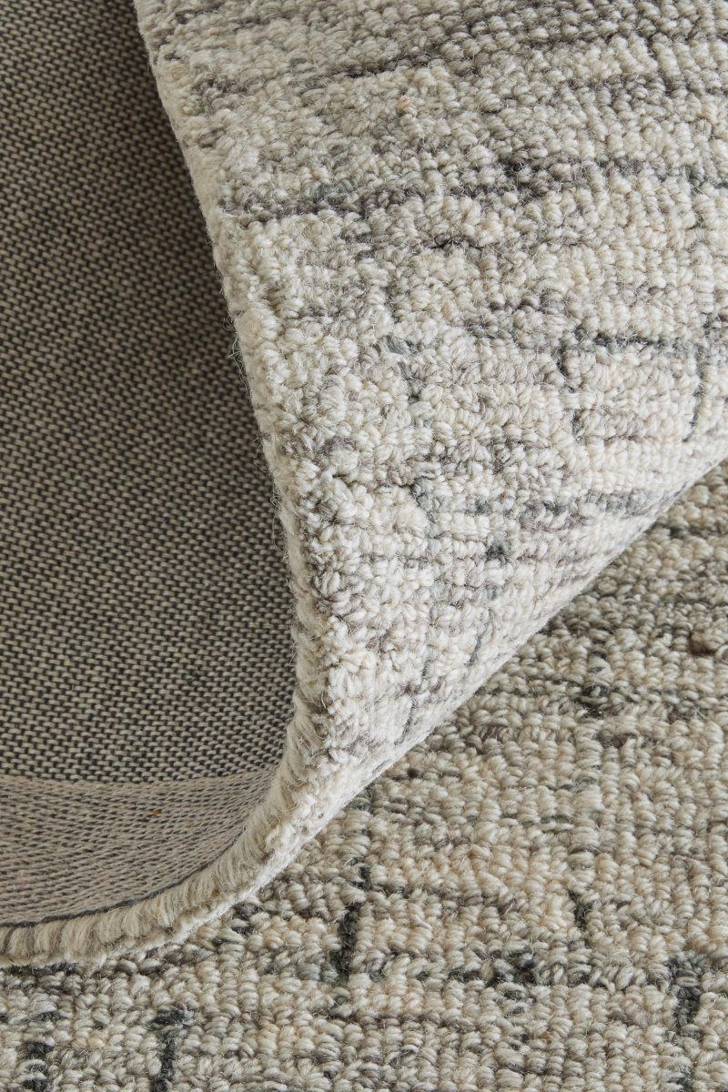 Belfort 8667F Ivory 9' x 12' Rug image number 4