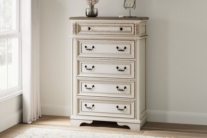 Realyn 5 Drawer Chest of Drawers image number 2