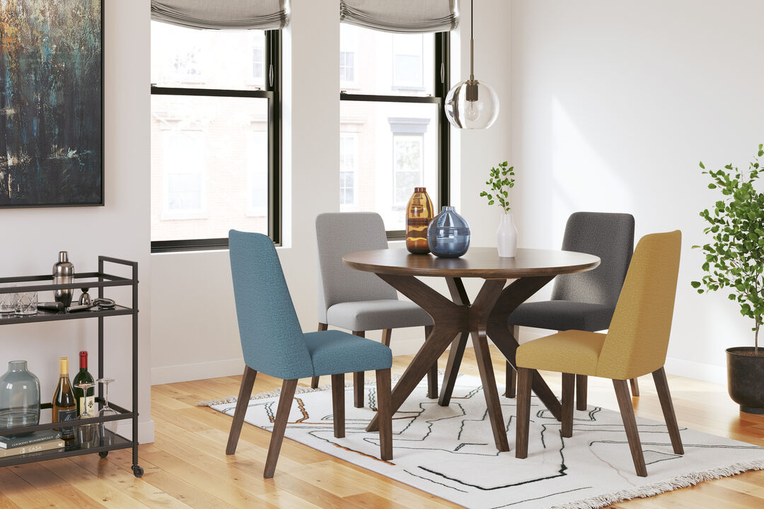 Lyncott Round Dining Table
