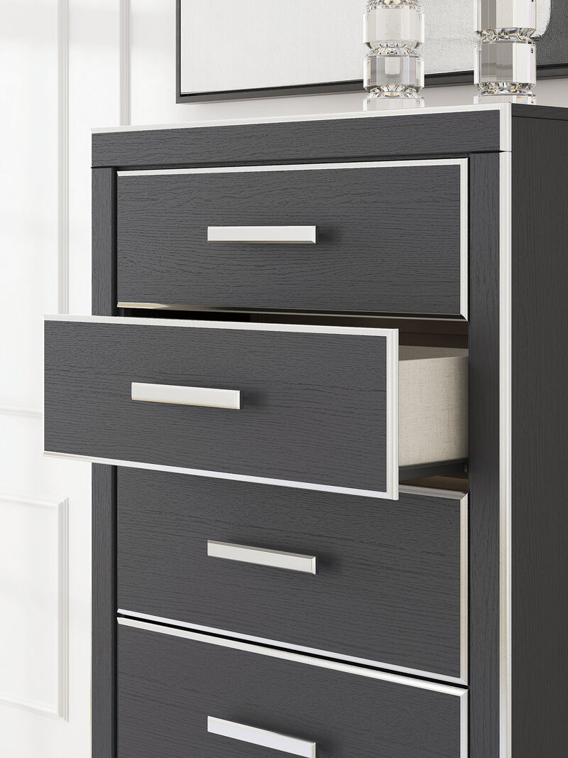 Birmonton Chest of Drawers image number 2