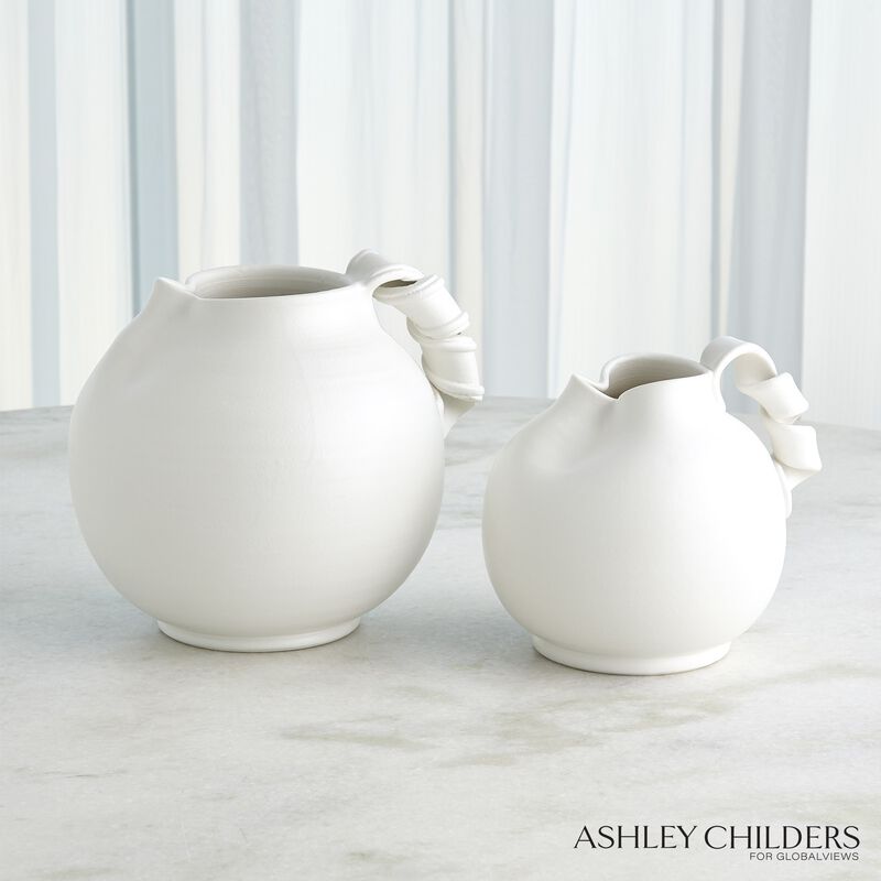 Curt Pitchers, Large