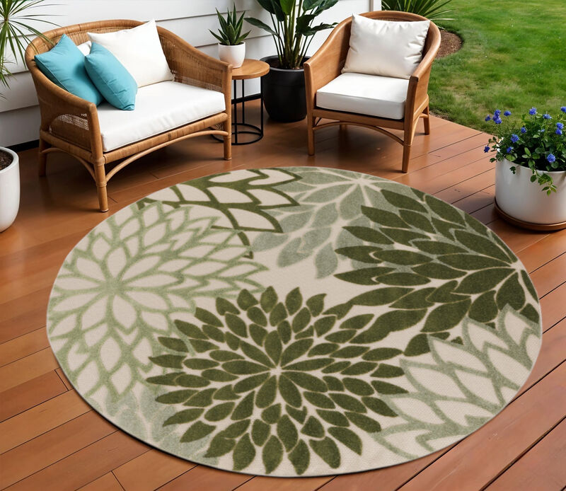 HomeRoots 8' Ivory And Green Round Floral Indoor Outdoor Area Rug image number 1