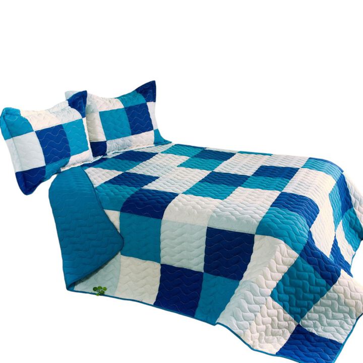Full Queen Mild Winter 3 Piece Patchwork Quilt Set with Vermicelli Quilting