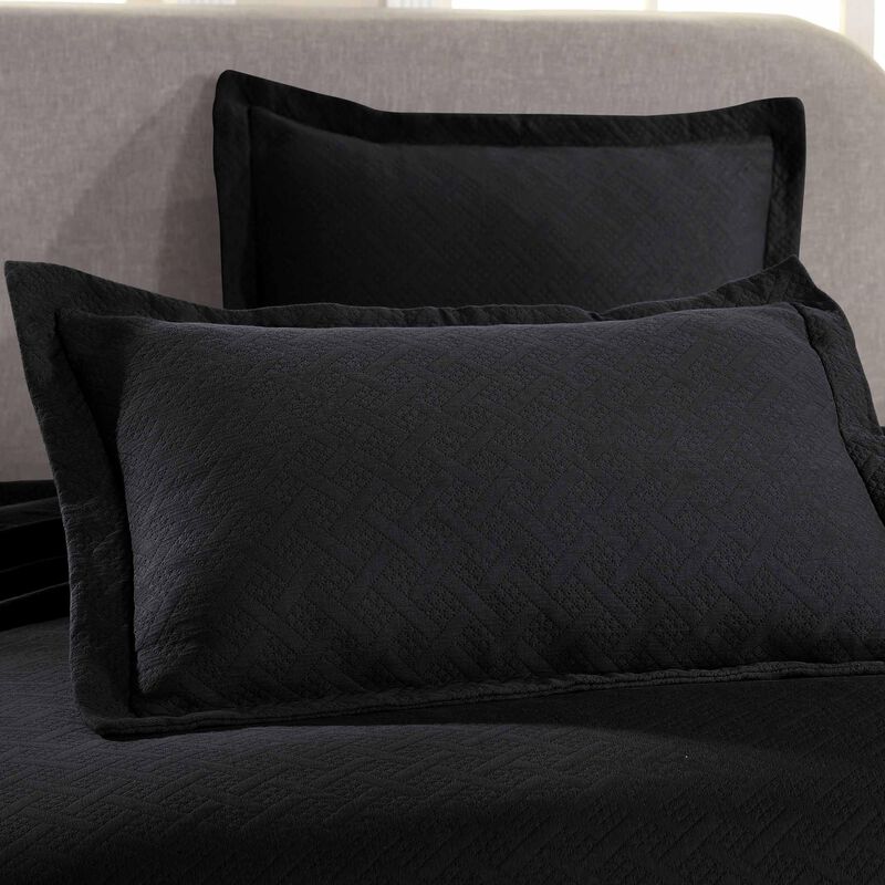 Lightweight Cotton Matelasse Bedspread Set with Matching Shams image number 3
