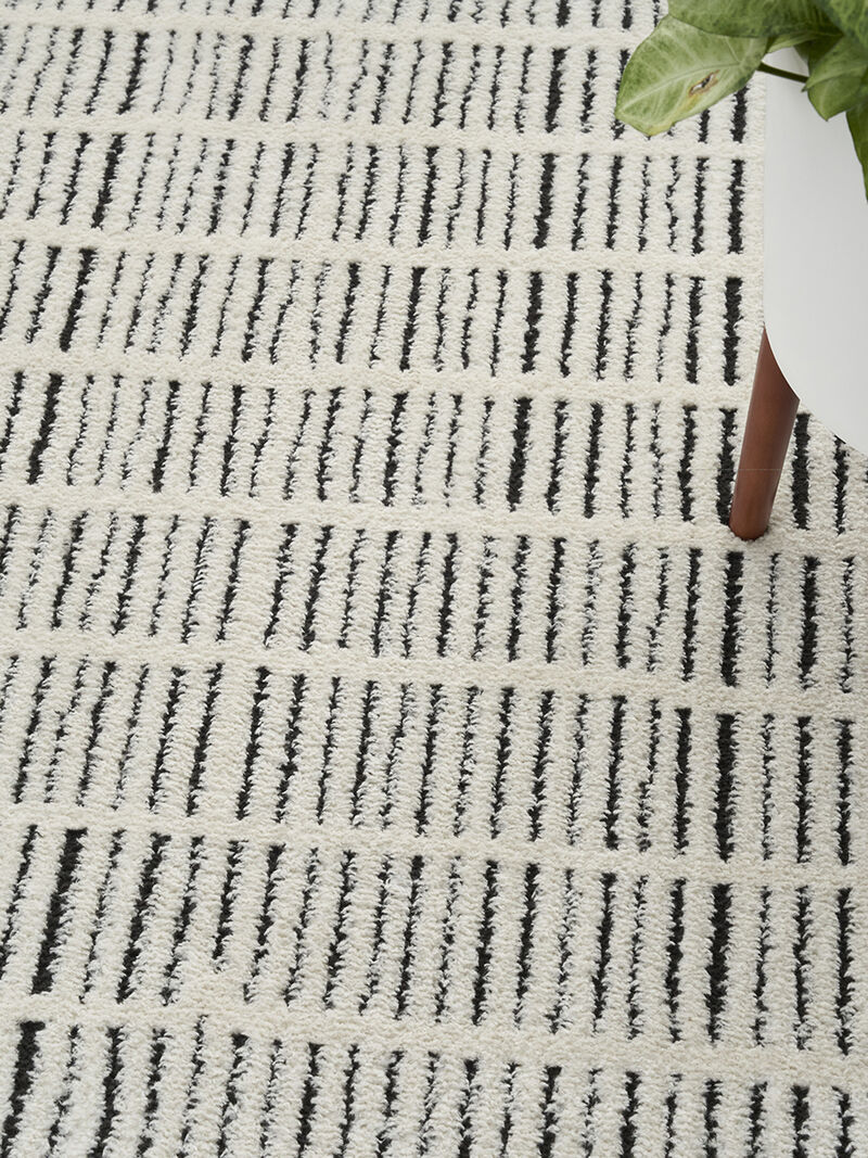 Modern Comfort MNC03 Ivory/Black 7'10" x 9'10" Rug