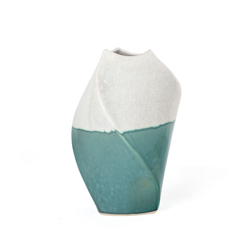 Ombre Ceramic Wavy Table Vase – Stylish Decorative Vase for Living Room, Bedroom, or Office
