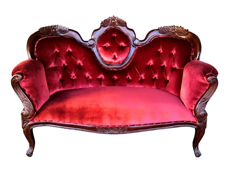 Hawkesbury Carved Loveseat