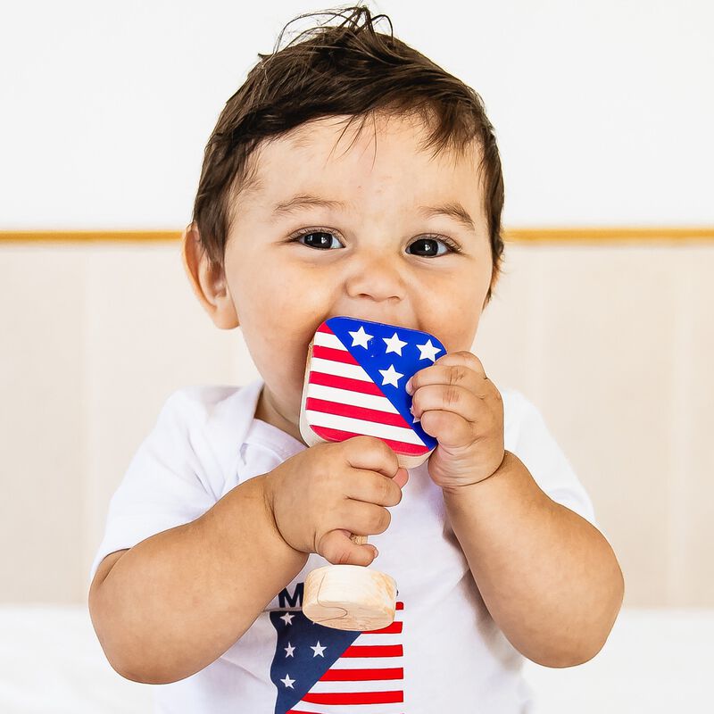 Grasp & Giggle Flag Rattle image number 1