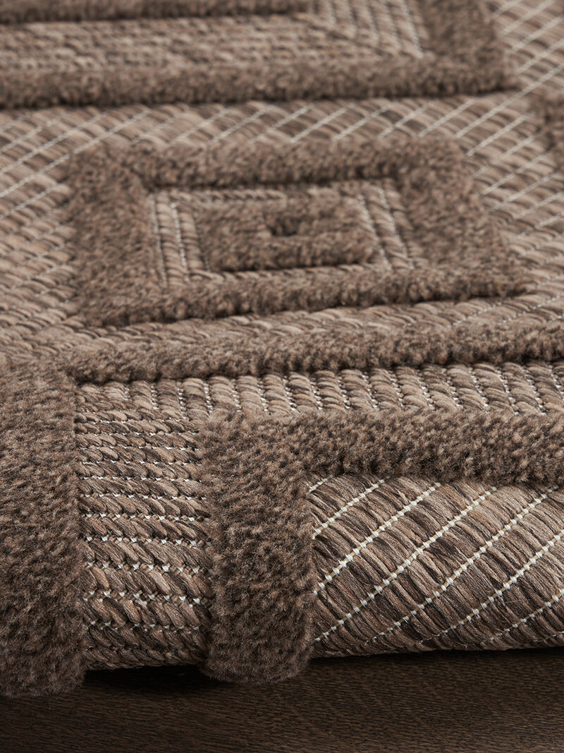 Versatile NRV01 Brown 10' x 14' Rug