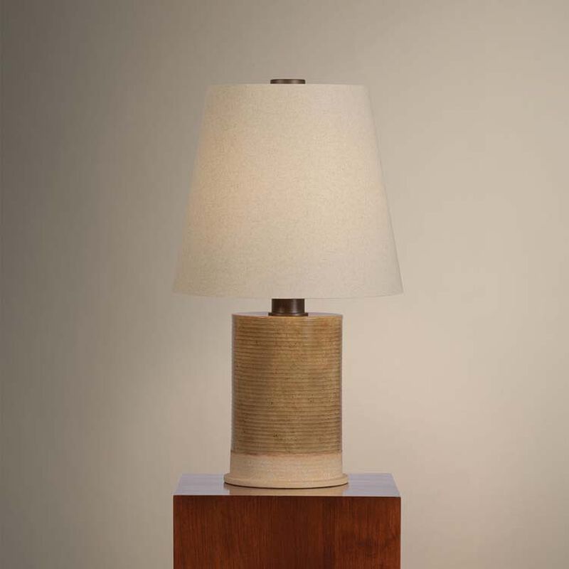 Kerwin Table Lamp image number 1