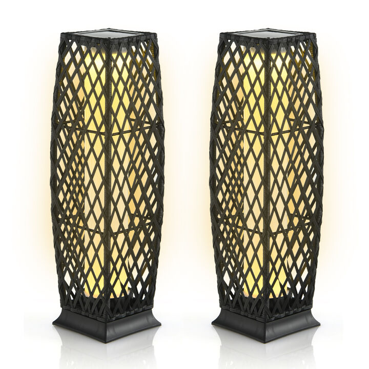 2 Pieces Solar-Powered Diamond Wicker Floor Lamps with Auto LED Light