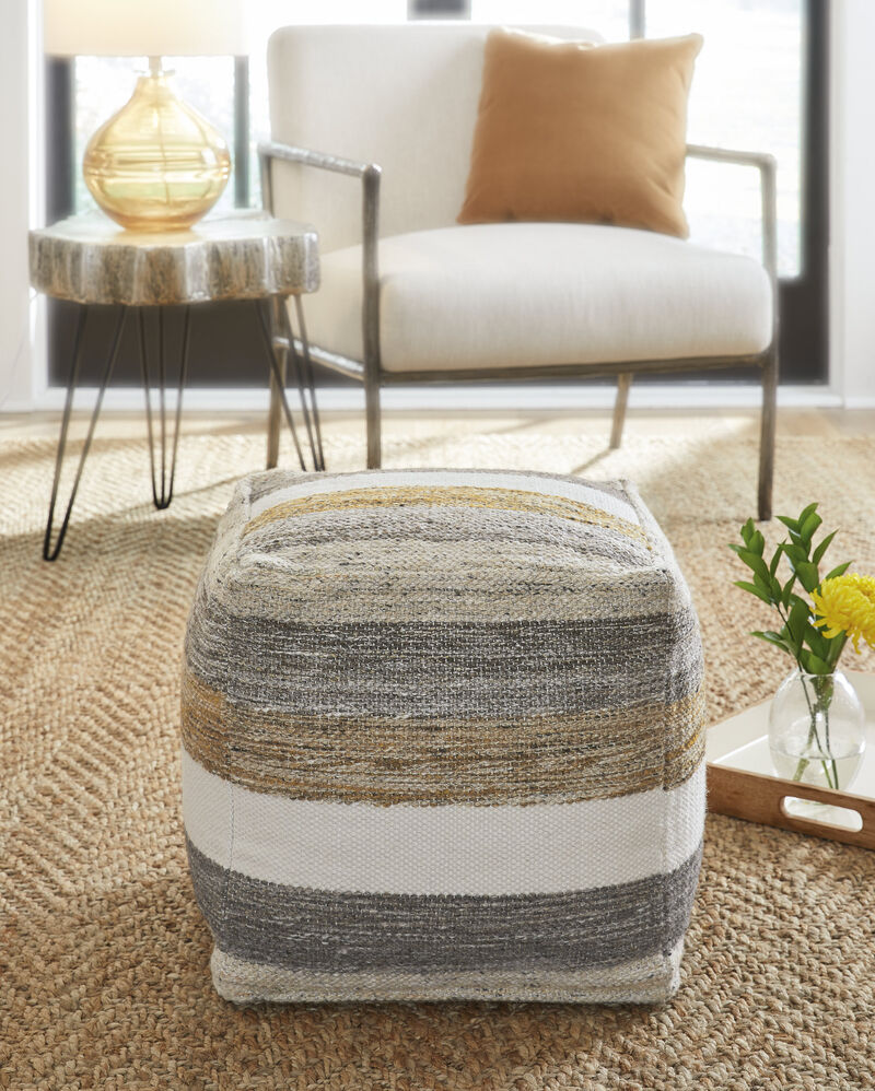 Josalind Pouf image number 1