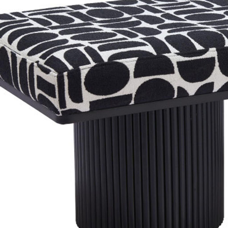 HomeRoots 49" Black And White Geometric Fabric and Solid Wood Upholstered Bench image number 5