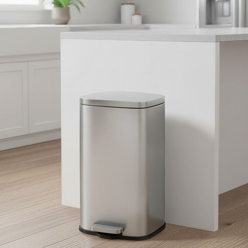 Kitchen Step Trash Can Stainless Steel with Foot Pedal Lid image number 1