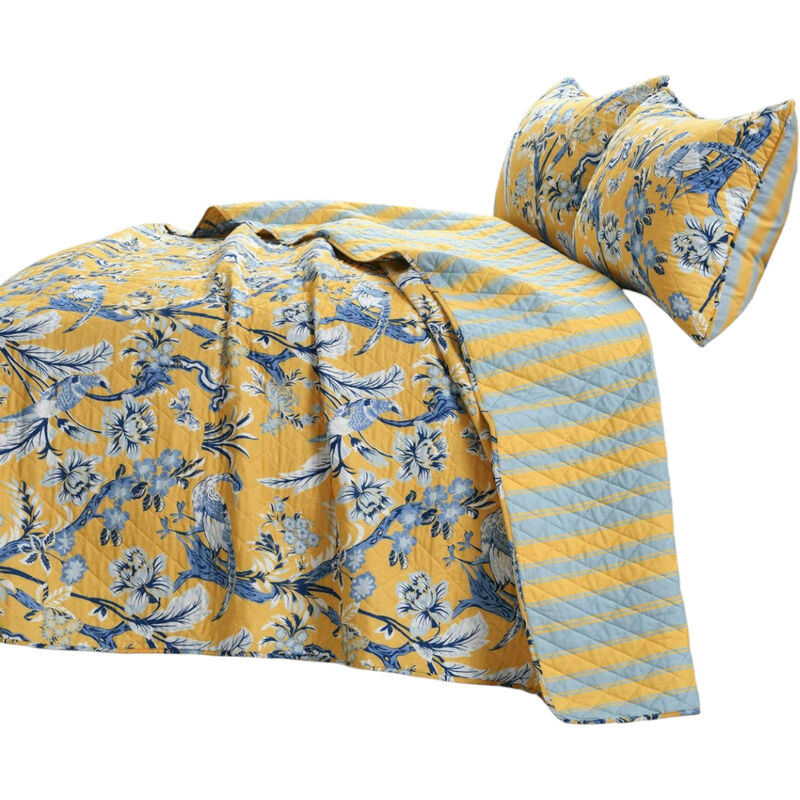 Elegant Peacocks Floral Quilt Set &ndash; Microfiber Lightweight Coverlet