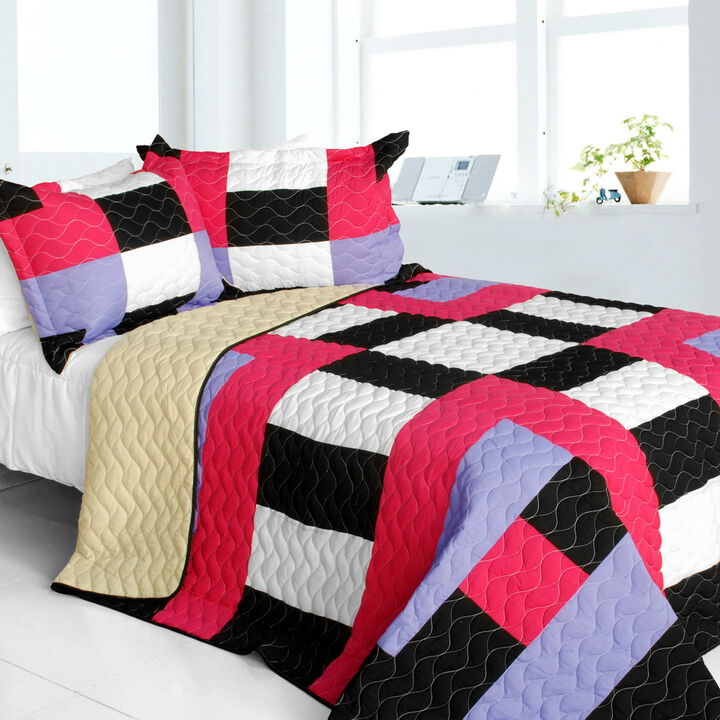 3-Piece Patchwork Quilt Set with Vermicelli Quilting and Geometric Pattern