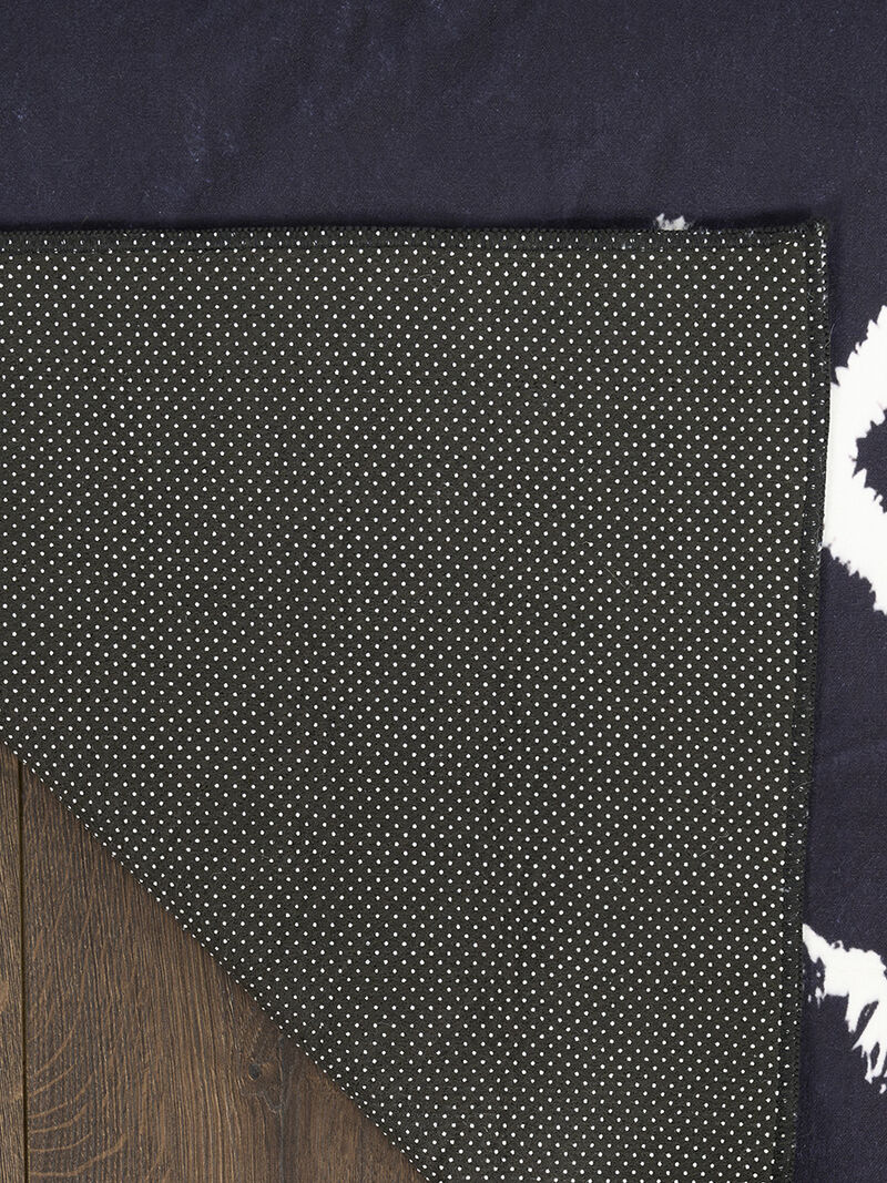 Imagination IMA18 Black 3'5" x 5' Rug