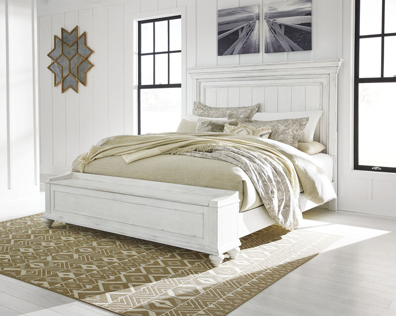 Kanwyn CK Panel Bed W/Storage Bench