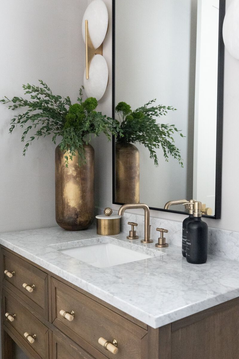 Asteria Wall Sconce image number 1
