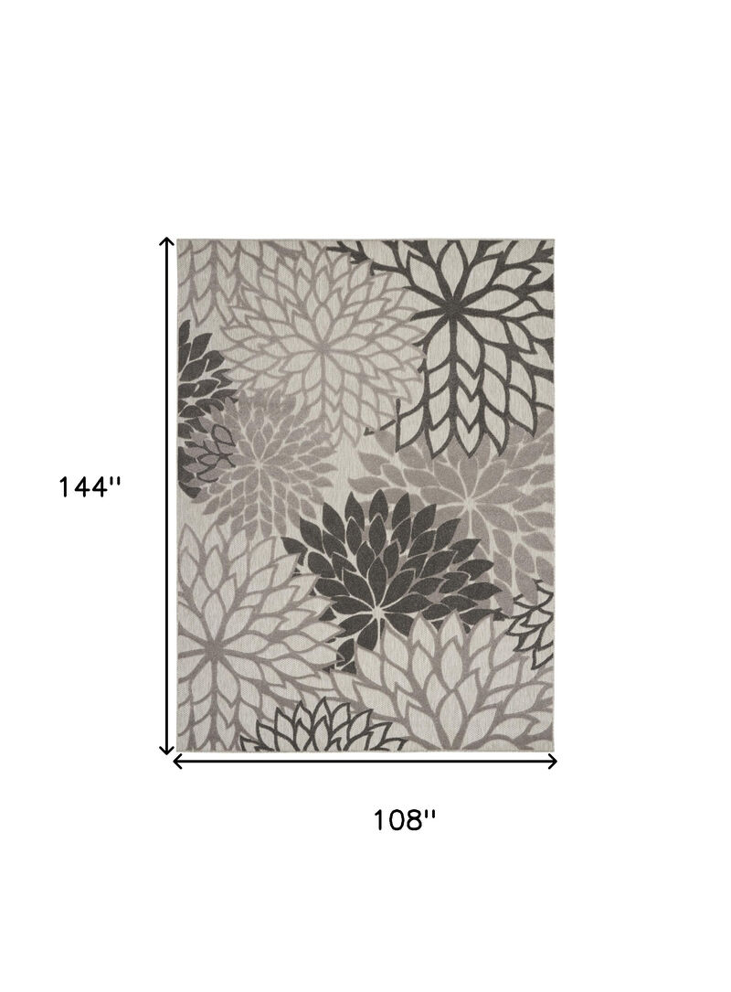 HomeRoots Floral Indoor Outdoor Area Rug image number 4