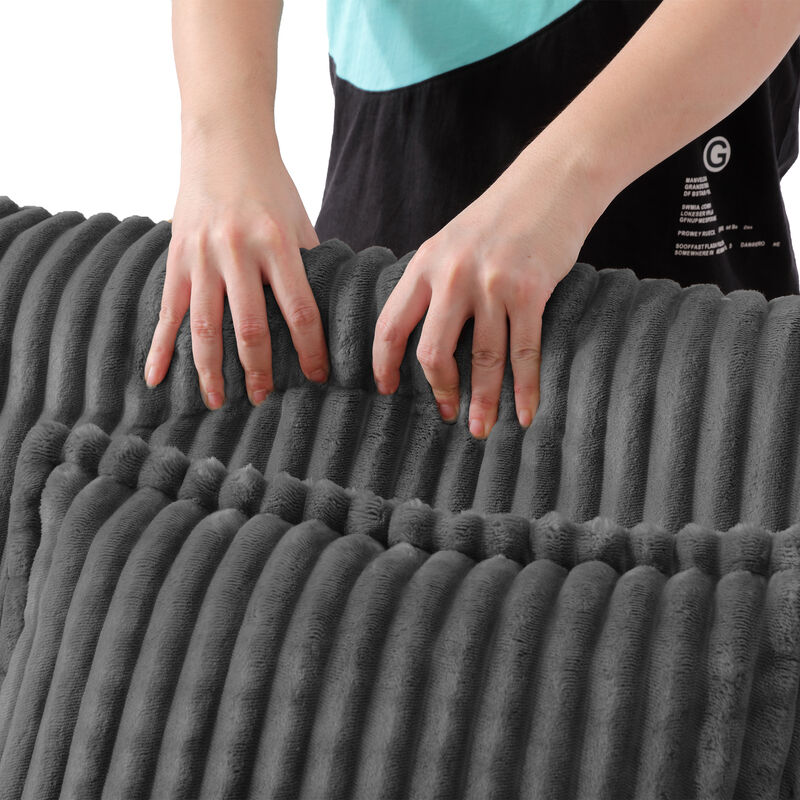 Cixt Accent Chairs image number 8