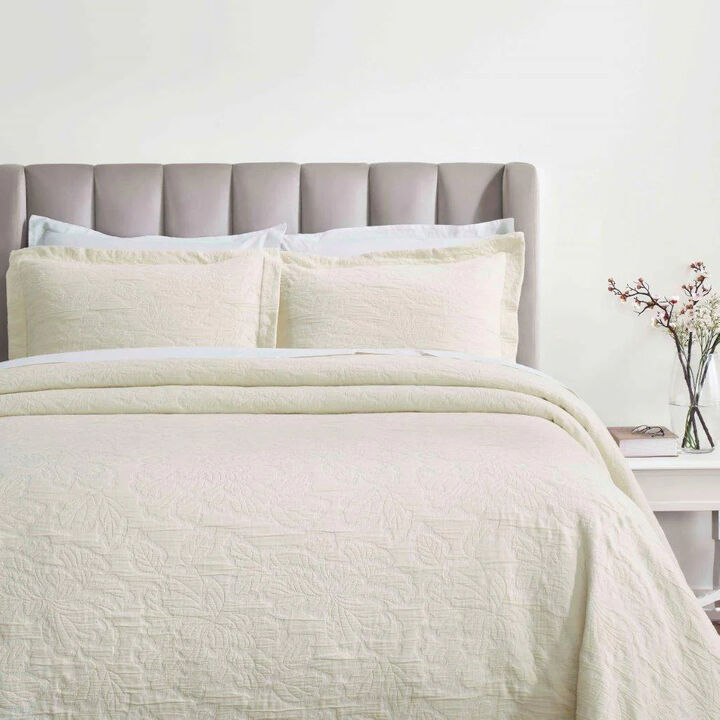 3-Piece Cotton Matelasse Bedspread Set with Floral Design