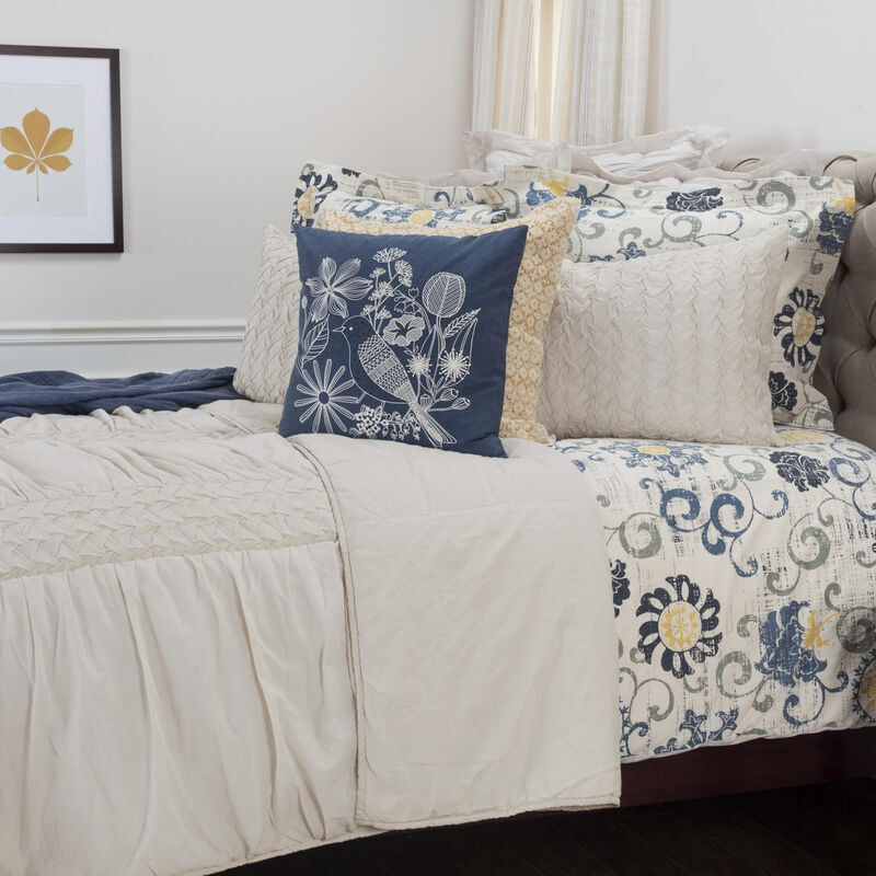 300 Thread Count Cotton Comforter – Geometric Design, Breathable Down Alternative, Machine Washable