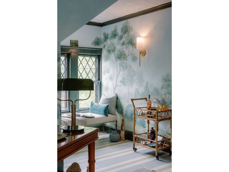 Fawn Wall Sconce image number 1